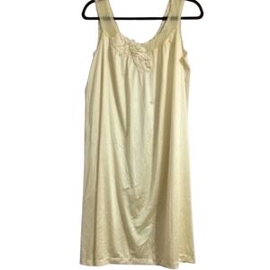 Vintage Vanity Fair Yellow Night Gown Grannycore Lingerie M